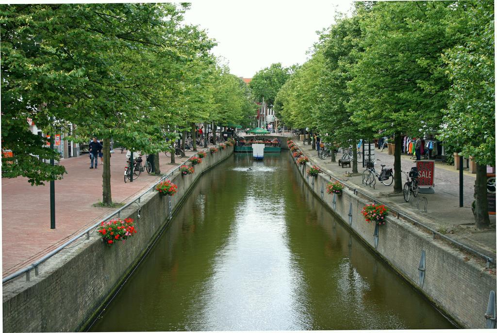 Вилла De Grote Sluis Харлинген Экстерьер фото
